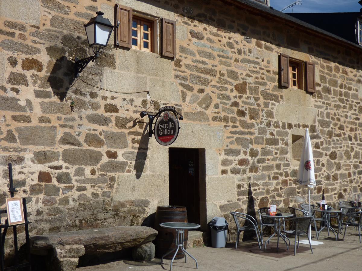La Posada De Pedrazales Exterior photo